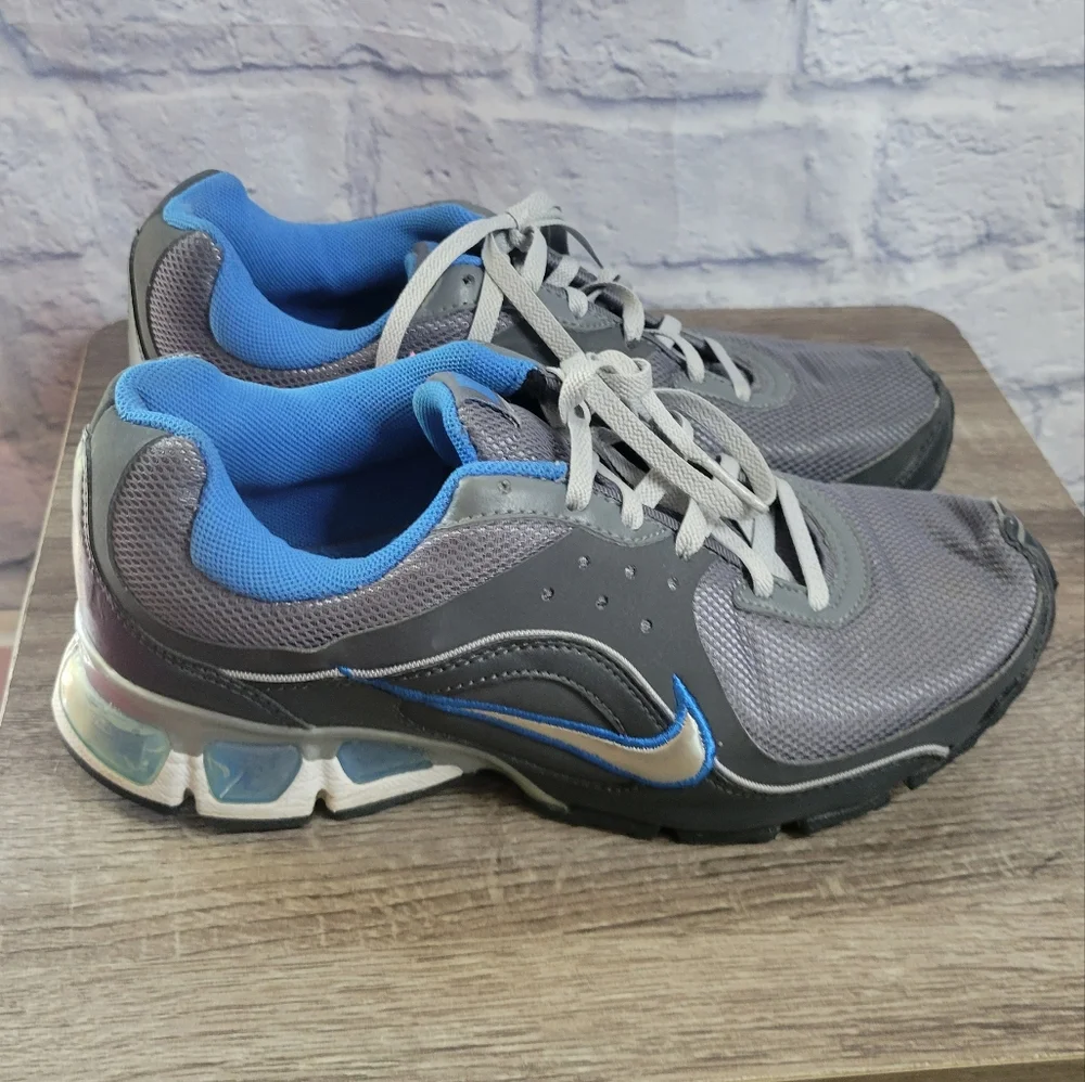 Womens Nike Air Refresh 4 Size 7.5
